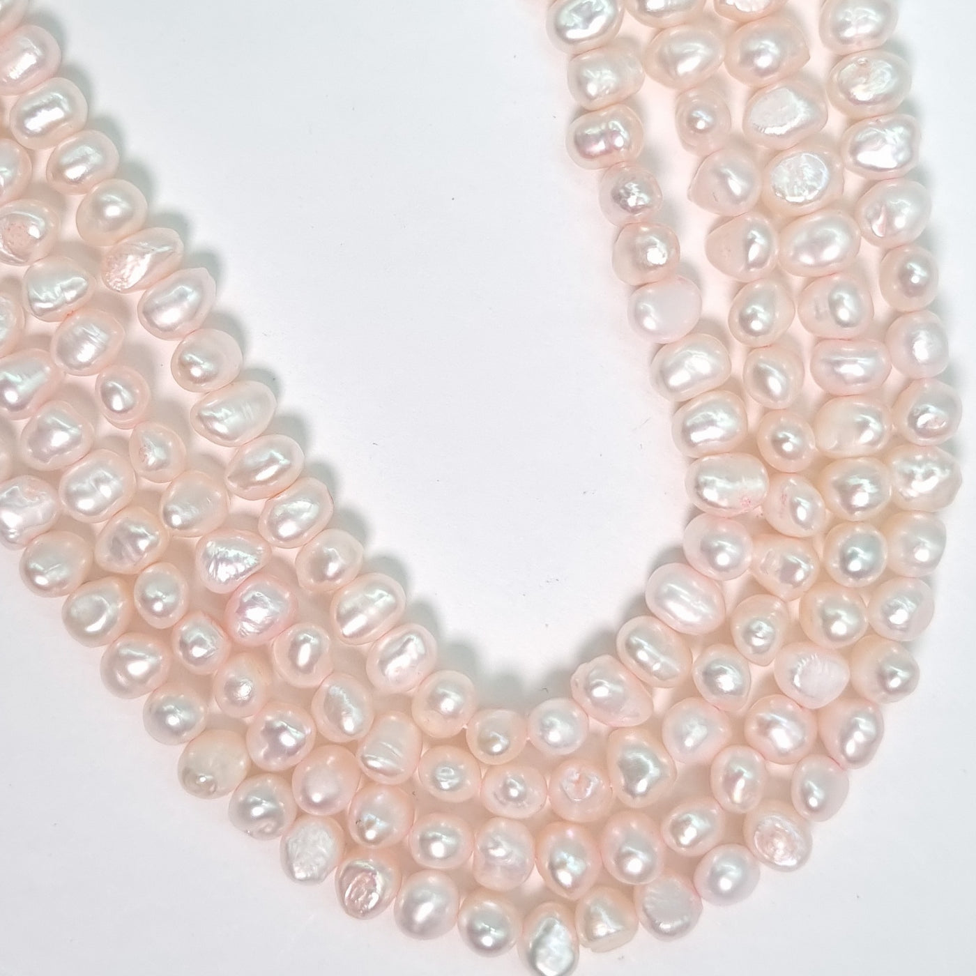Perla Cultivada 4-6 mm. por tira O2404
